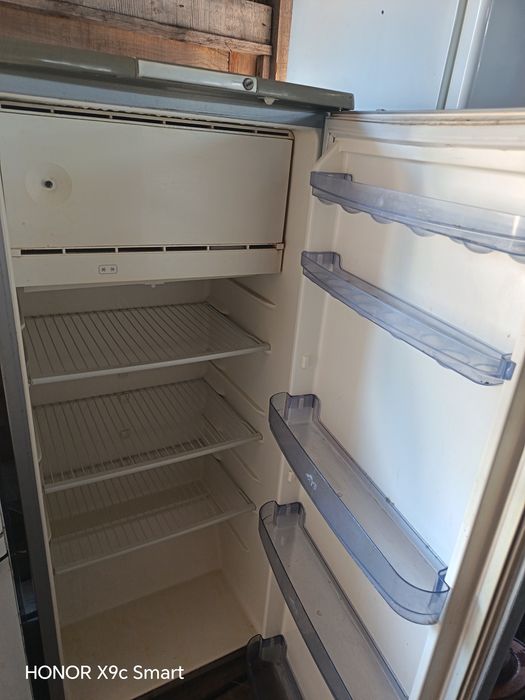 Продам 2 холодильника