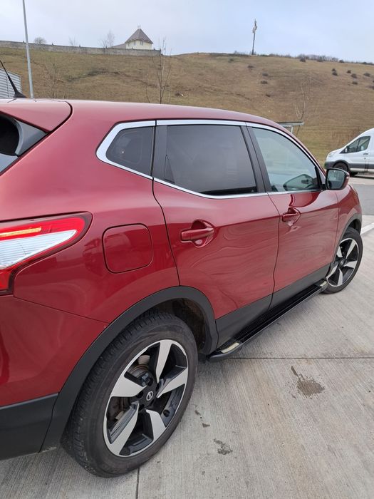 Vând Nissan Qashqai 2017 2,automat 130cp