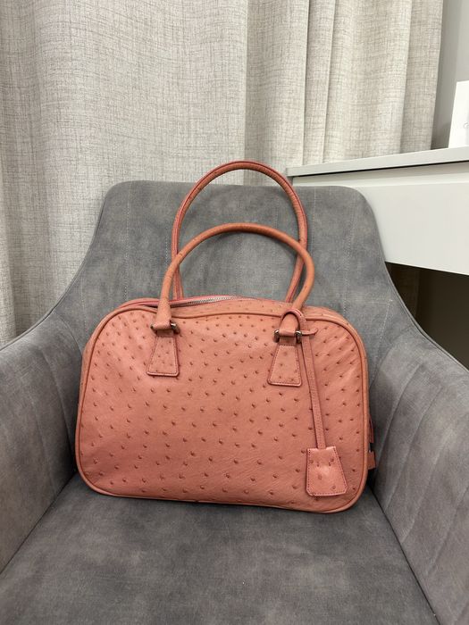 Продается сумка из натуральной кожи.