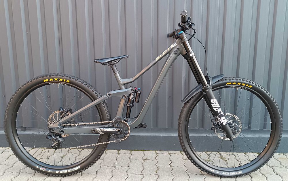 Bicicleta second hand downhill full suspension SCOTT Gambler gri S