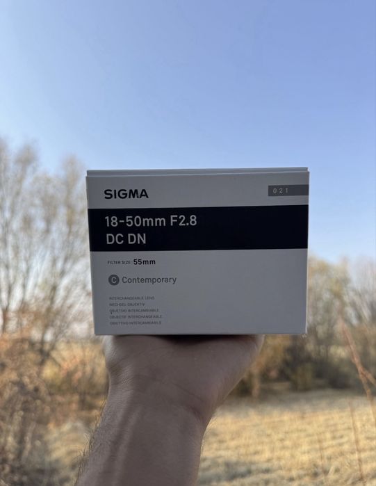 Sigma 18 - 50 mm f / 2.8 obyektiv sony lens uchun