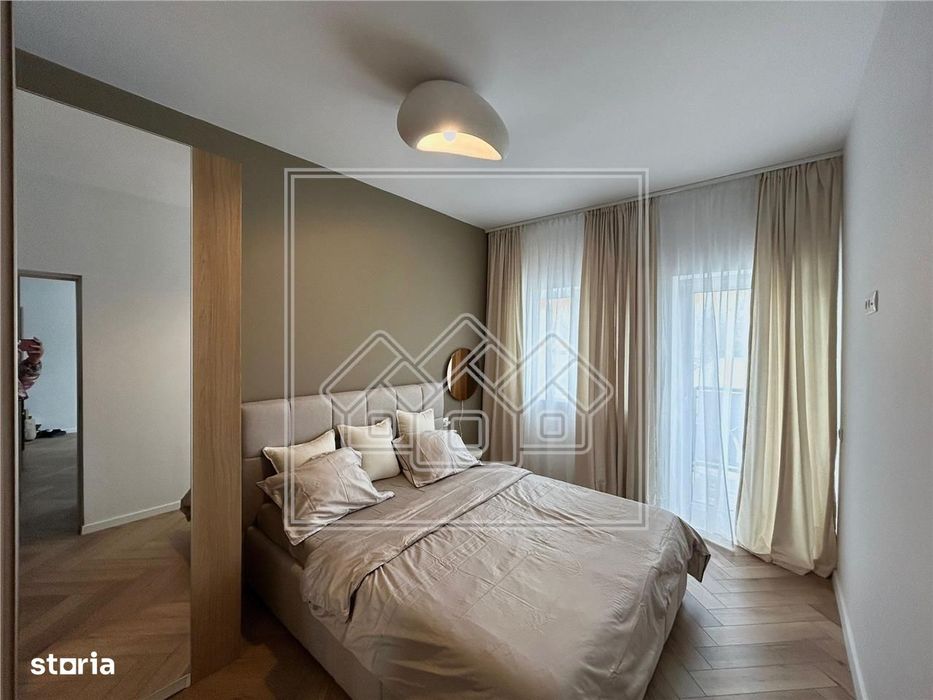 Apartament 3 camere, balcon, etaj 1, parcare - Zona Turnisor