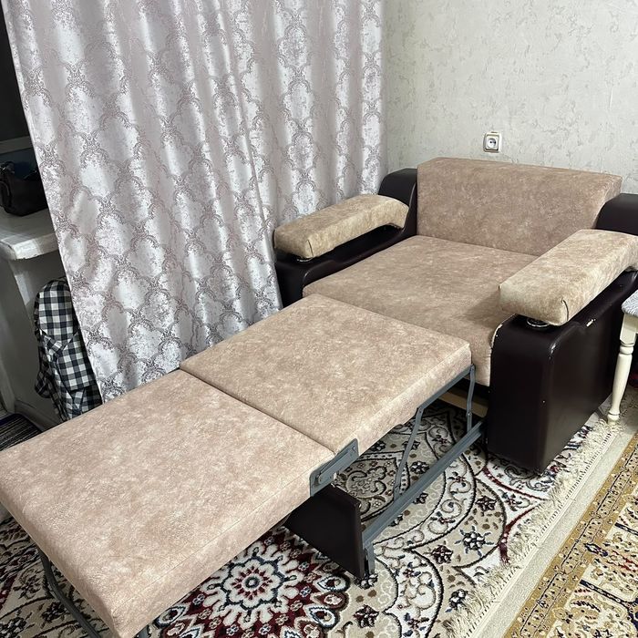 Продам диван с креслом