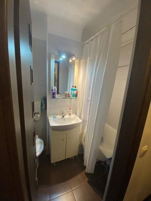 Vând apartament 2camere