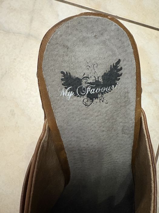 Дамско кожено сабо