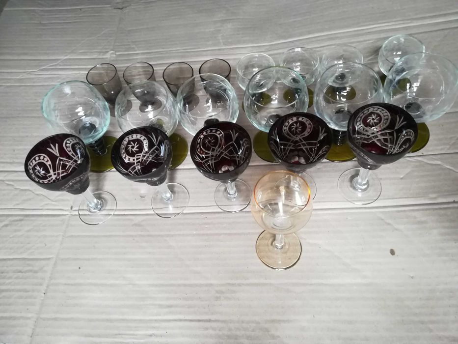 Seturi de  pahare de buna calitate pret 60 ron