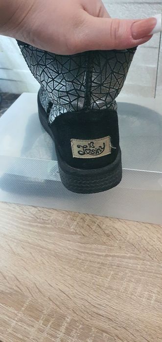 Зимняя обувь. Уги