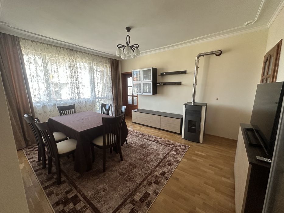 Дава се под наем Етаж от къща в Варна, Виница - 110 кв.м за 648.21 € - Снимка #2