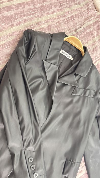 Кожанный пиджак женский