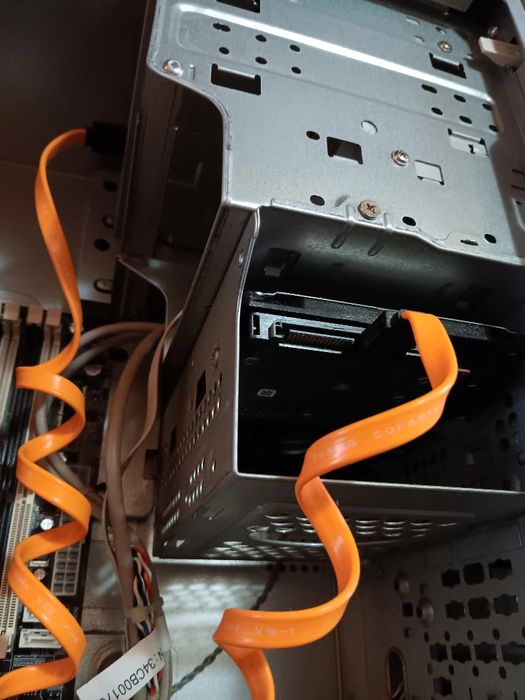 Unitate pc windows 7 i3