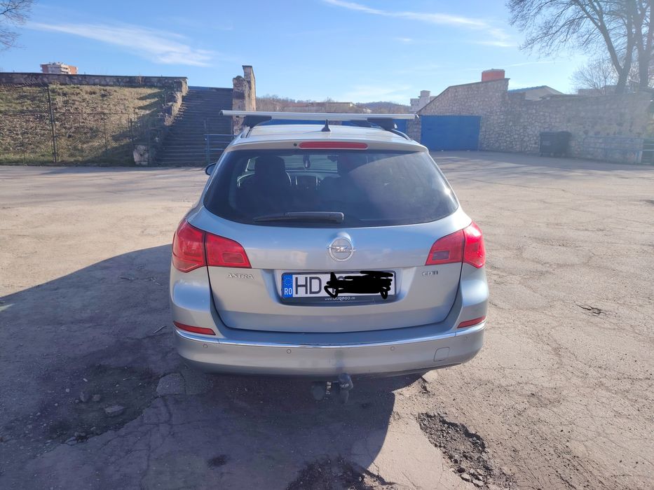 Opel Astra j 2014