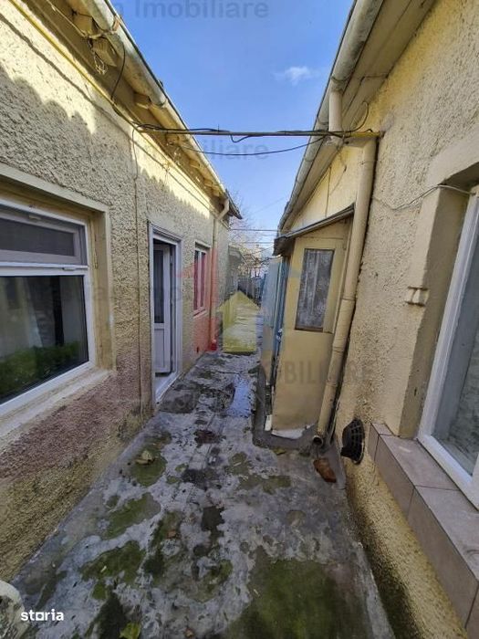 Casa 3 camere, caramida, teren 226 mp zona Centru Istoric