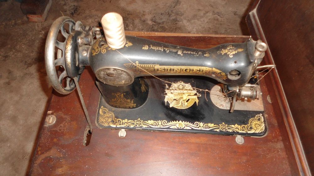 Шевна машина SINGER
