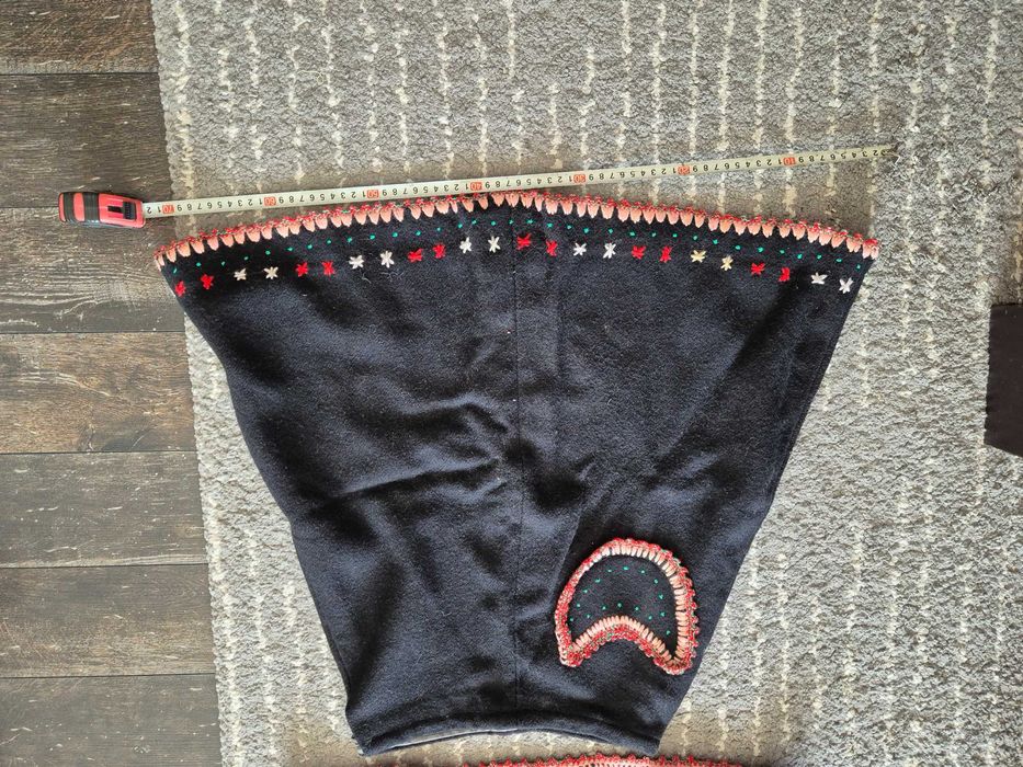 Костюмчето от баба:соц носталгия, ръчна изработка,вълна