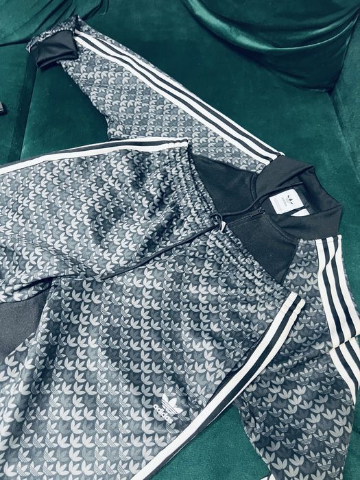 Trening Adidas original 100%