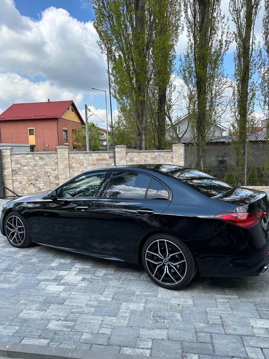 Mercedes Benz C300.