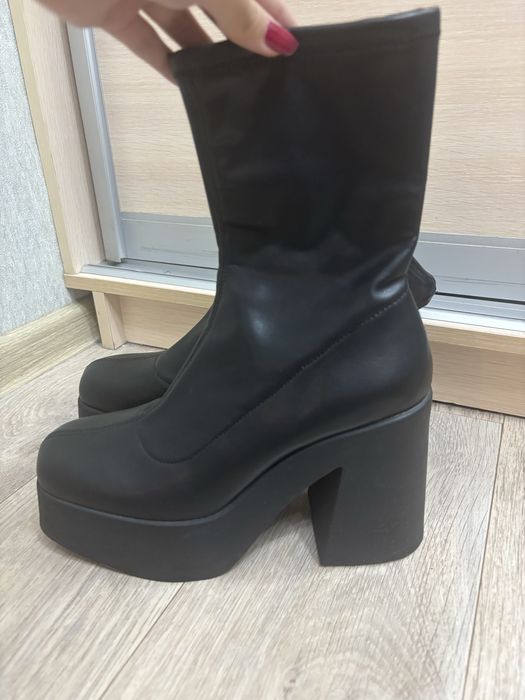 Ботильоны бершка, в хорошем состоянии