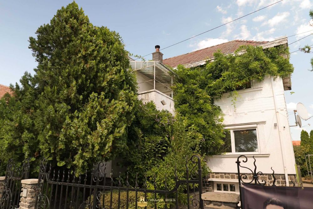 Casă elegantă și spațioasă de vânzare în Carei | 257 mp utili | 569 mp teren 0% comision