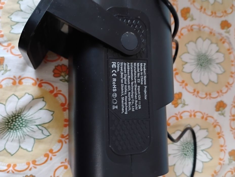 Vând proiector Roth