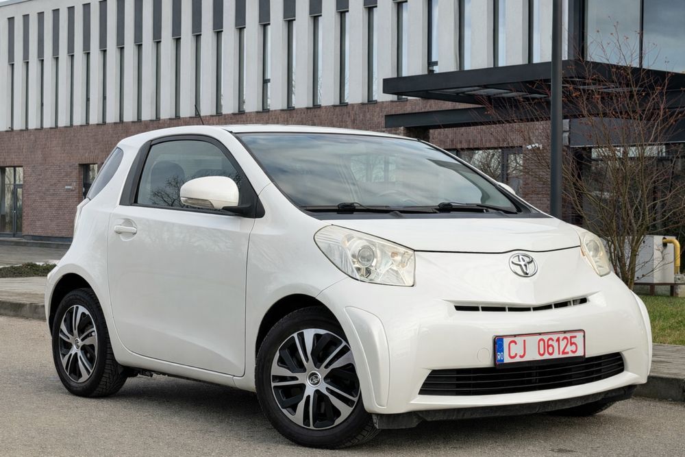 Toyota iq 1.3 automata stare ca noua euro 5 2011/navi camera