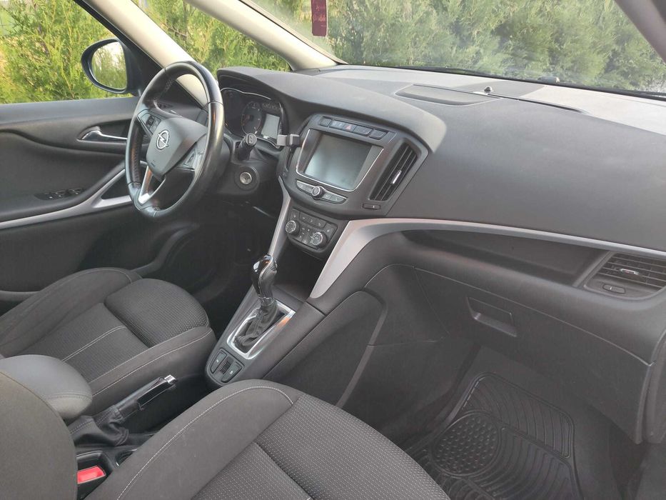 Opel Zafira 2.0 CDTI automata 7 locuri 2018
