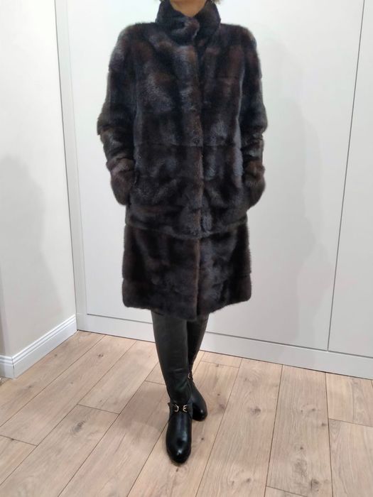 Продам норковую шубу