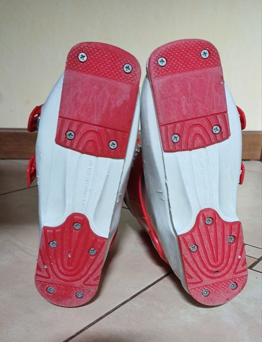 Clapari schi Atomic junior 35 1/2