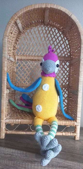 Уникални плетени играчки за декорация и усмивки