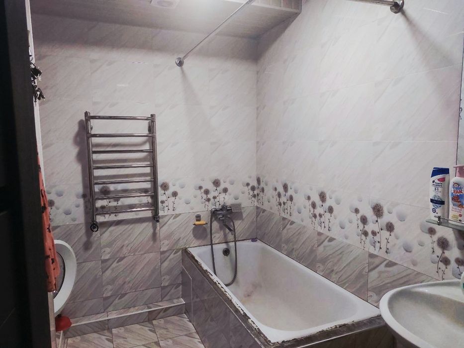 Срочно Продаётся 2х-ком на метро Дружба Народов, Сой кафе