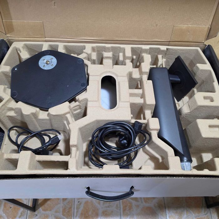 Продается монитор AlienWare 27