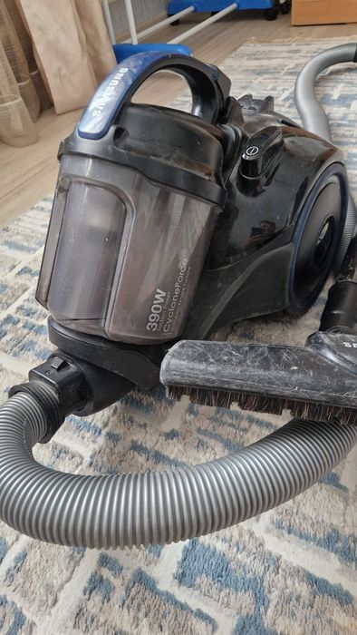 Продам пылесос /