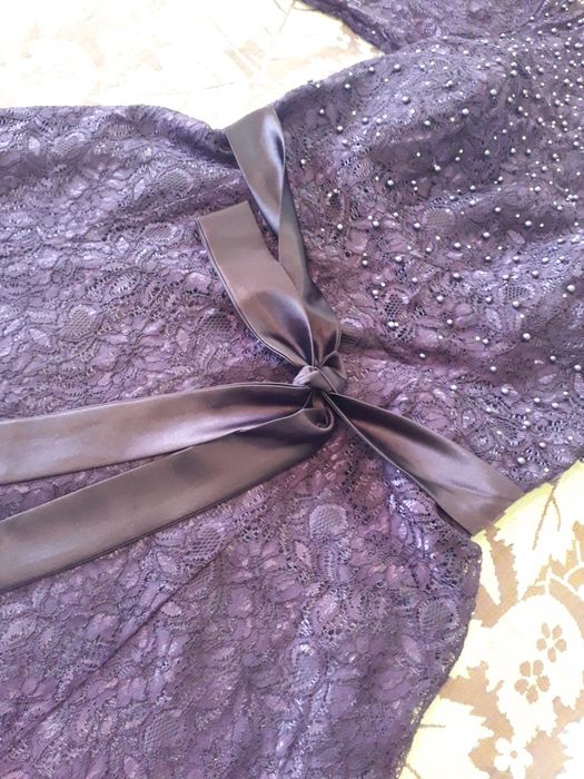 Продаю платье женское нарядное