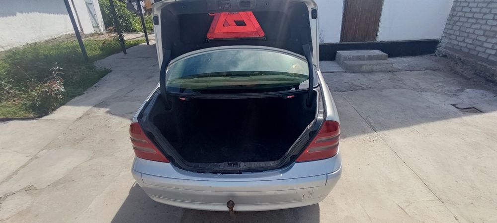 Мерседес с180 W203