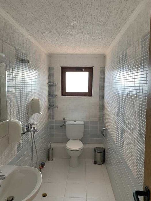 Продаваме хотел разположен на брега на морето в гр. Несебър