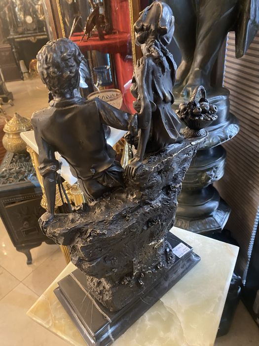 Statueta indragostiti
