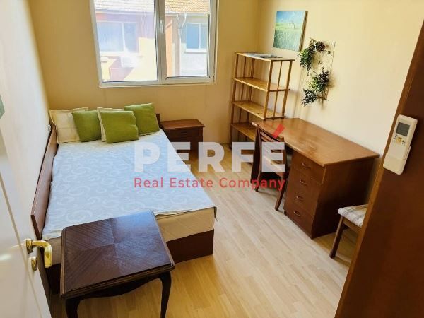 Дава се под наем Тристаен апартамент в Поморие - 95 кв.м за 459 € - Снимка #3