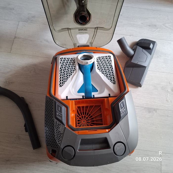 Продам моющий пылесос Thomas