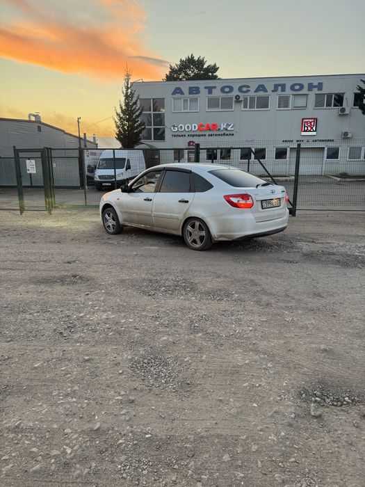 Lada granta 2015