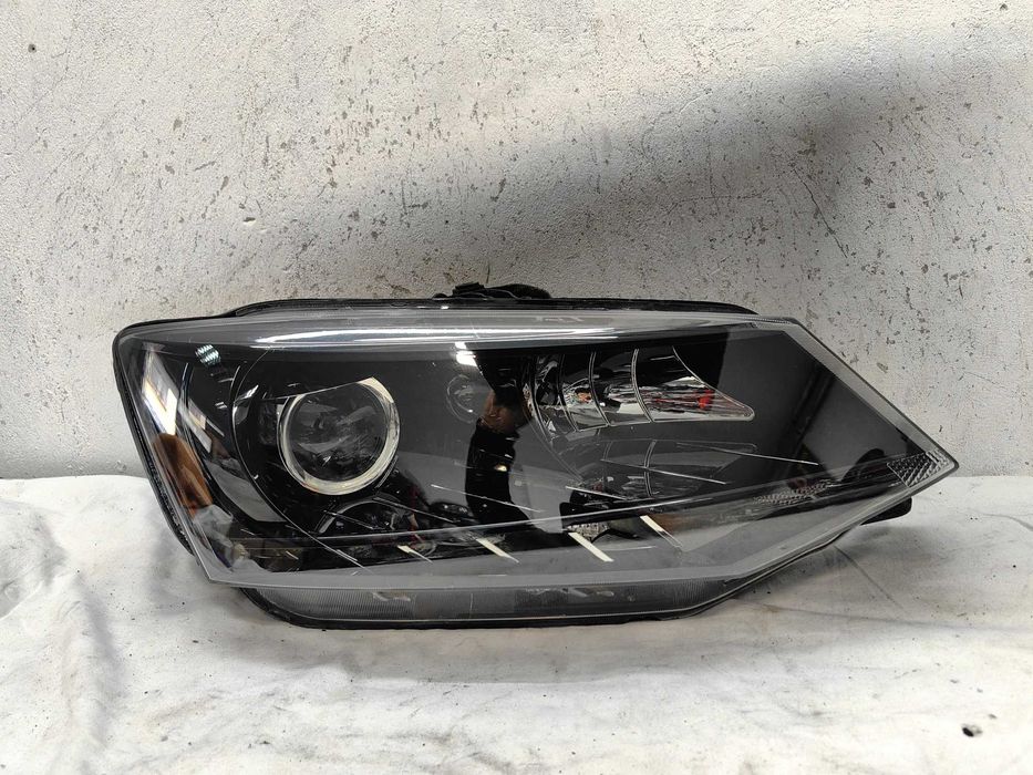 Оригинален фар Шкода Фабиа  Skoda Fabia Led