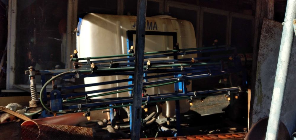 Пръскачка навесна щангова