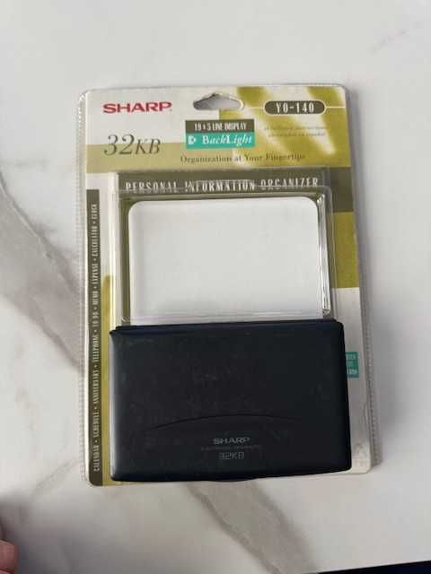Дигитален органайзер Sharp YO-140