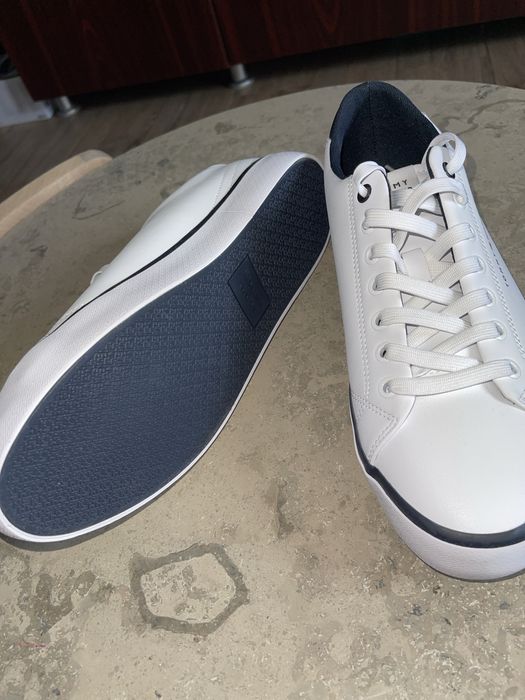 Adidasi Tommy Hilfiger