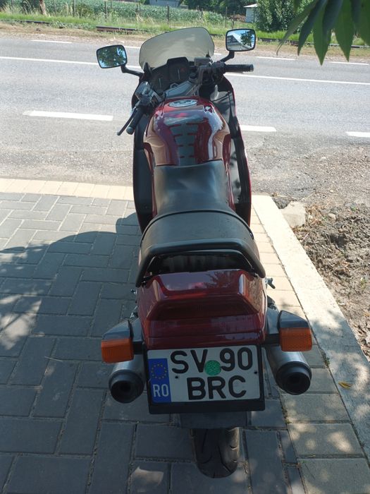 Honda VFR 750 RC 24