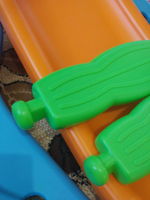 Детска пързалка (пластмасова)