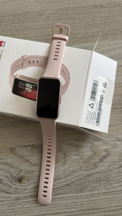 Смарт часовник-HUAWEI Band 8