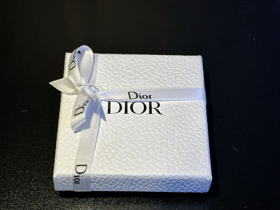 Нови Дамски Обеци Christian Dior 30 Montaigne CD Logo Pearl Drop Earrings с пълен комплект аксесоари