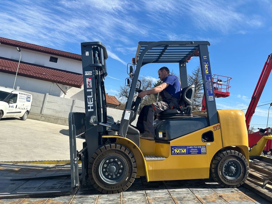 Manitou Stivuitor electric Stivuitor diesel 3 tone la 5 metri inchiriere vanzare Valcea Pitesti Bucuresti Slatina Craiova Droberta Turnu Severin Cluj Sibiu Deva Alba