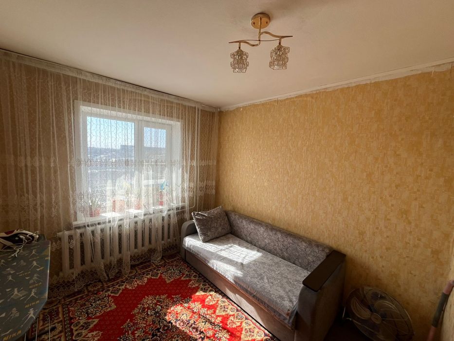 Продам  4х комнатную квартиру