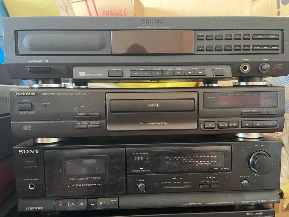 Продавам музикална апаратура.