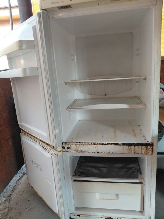 Продам холодильник